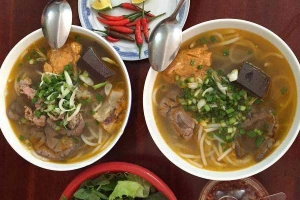 Quán Ăn Bún Sáu Mập