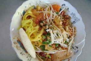 Quán Ăn Cây Bàng - Mỳ Gà Ta