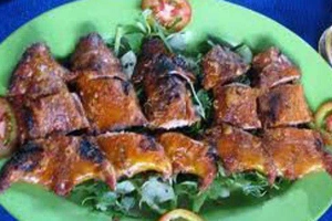 Quán Ăn Cây Mận