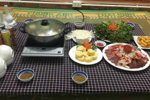 Quán Ăn Cây Phượng Quán - Lẩu Lưỡi