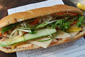 Quán Ăn Châu Lợi Phát - Bánh Mì & Bánh Bao