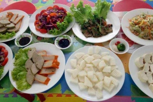 Quán Ăn Chay Ông Bụt - Trần Quốc Hoàn
