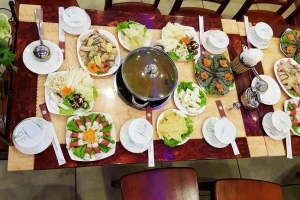 Quán Ăn Cô Chuyển - Lẩu Các Loại