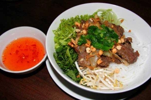 Quán Ăn Cô Hai Lý - Bún Thịt Xào