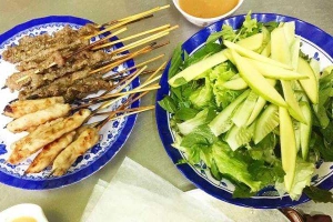 Quán Ăn Cô Mười - Bún Khô & Nem Chả