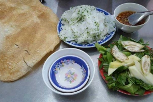 Quán Ăn Cô Năm - Bánh Hỏi Lòng Heo