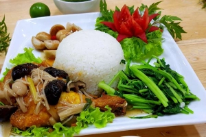Quán Ăn Cô Thắm - Cơm Gà & Cơm Bò - Phạm Hùng