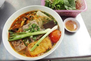 Quán Ăn Cô Thành - Bún Riêu & Phở