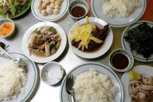 Quán Ăn Cơm Ba Tàu