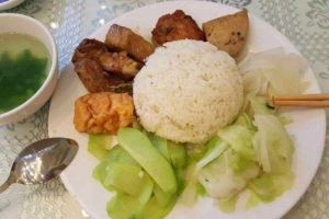 Quán Ăn Cơm Chay Tịnh Tâm - Trần Hữu Trang