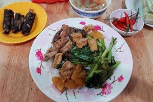 Quán Ăn Cơm Chay Từ Thuyền