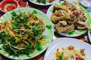 Quán Ăn Cơm Gà Bà Vân