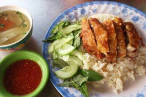 Quán Ăn Cơm Gà Chùa Ông