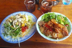 Quán Ăn Cơm Gà Cô Mận