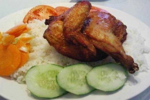 Quán Ăn Cơm Gà Huệ