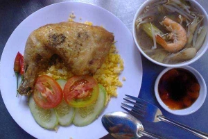 Quán Ăn Cơm Gà Xối Mỡ 773