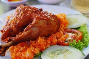Quán Ăn Cơm Gà Xối Mỡ Hương