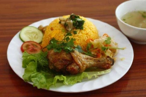 Quán Ăn Cơm Gà Xối Mỡ