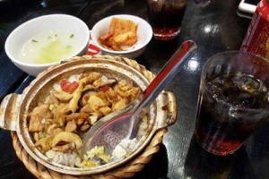 Quán Ăn Cơm Niêu Singapore