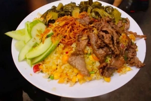Quán Ăn Cơm Rang Dưa Bò & Cơm Rang Thập Cẩm - Phạm Văn Đồng
