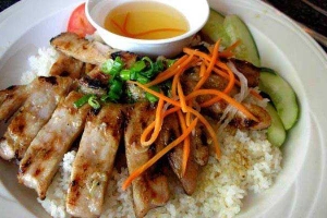 Quán Ăn Cơm Sườn Linh Minh