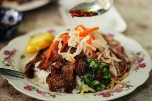 Quán Ăn Cơm Tấm Bà Tám - Nguyễn Huệ