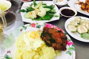 Quán Ăn Cơm Tấm Bảy Quán