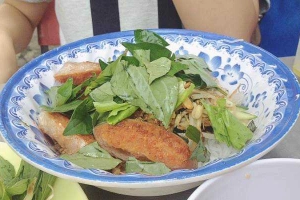 Quán Ăn Cơm Tấm & Bún Thịt Xào