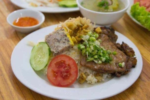 Quán Ăn Cơm Tấm, Hủ Tiếu Bình Dân - Lê Thị Hồng Gấm