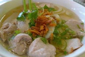 Quán Ăn Dũng Râu - Bún Mọc & Bún Chả