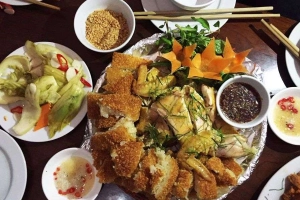 Quán Ăn Gà Tươi Huyền Anh - 66 Trung Văn