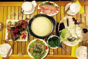 Quán Ăn Gạch Quán - Gà Tươi
