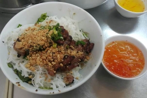 Quán Ăn Gia Hưng - Bún Thịt Nướng