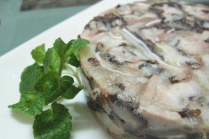 Quán Ăn Giò Bì Bà Nuôi