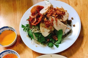 Quán Ăn Hà Chung - Bánh Cuốn Nóng