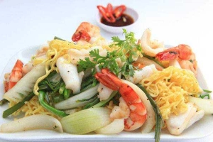 Quán Ăn Hải Sản Phương Thịnh - Lạc Long Quân