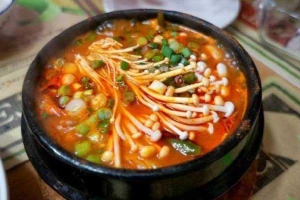 Quán Ăn Hàn Quốc - Lẩu Kim Chi & Nướng