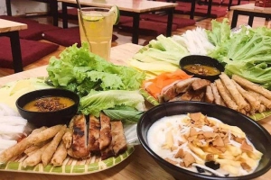 Quán Ăn Hắt 2 Ô - Nem Nướng Nha Trang, Chè & Tào Phớ - Trần Phú