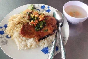 Quán Ăn Hoa - Cơm Bình Dân