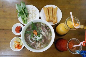 Quán Ăn Hoàng Duy - Phở, Bún Bò & Lẩu