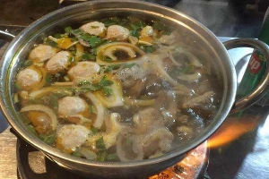 Quán Ăn Hoàng Lan - Lẩu Bò