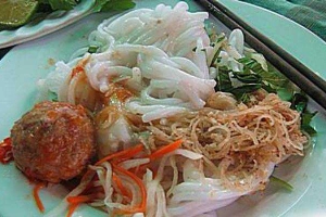 Quán Ăn Hoàng Yến - Bánh Tầm