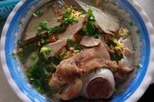 Quán Ăn Hồng Áng - Cơm, Phở, & Hủ Tiếu