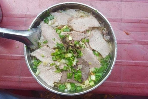 Quán Ăn Hủ Tiếu Bà Sẩm