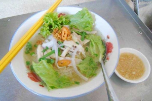 Quán Ăn Hủ Tiếu, Bánh Canh Giò Sườn & Bún Riêu