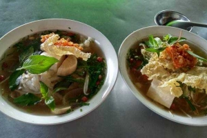 Quán Ăn Hủ Tiếu Chay - Xóm Đất