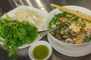 Quán Ăn Hủ Tiếu Dì Mai