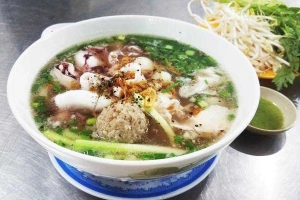 Quán Ăn Hủ Tiếu Mực Số 1