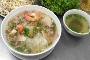 Quán Ăn Hủ Tiếu Nam Vang Sài Gòn - Hàm Nghi
