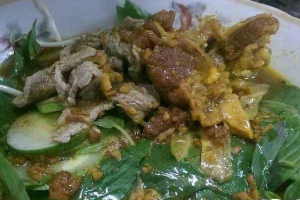 Quán Ăn Hủ Tiếu Sa Tế Chín Hoàng - Nam Kỳ Khởi Nghĩa